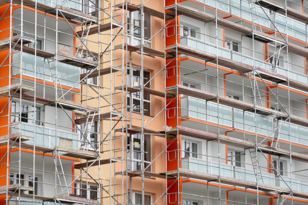 AdobeStock 1329823099 How Aluminium Scaffolding Towers Are Reshaping Construction Sites 11